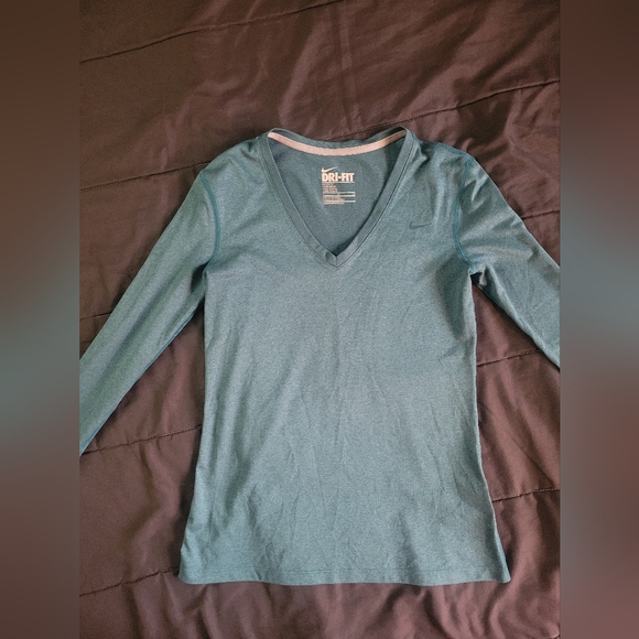 Nike Tops - Nike Teal V-Neck Long Sleeve Top